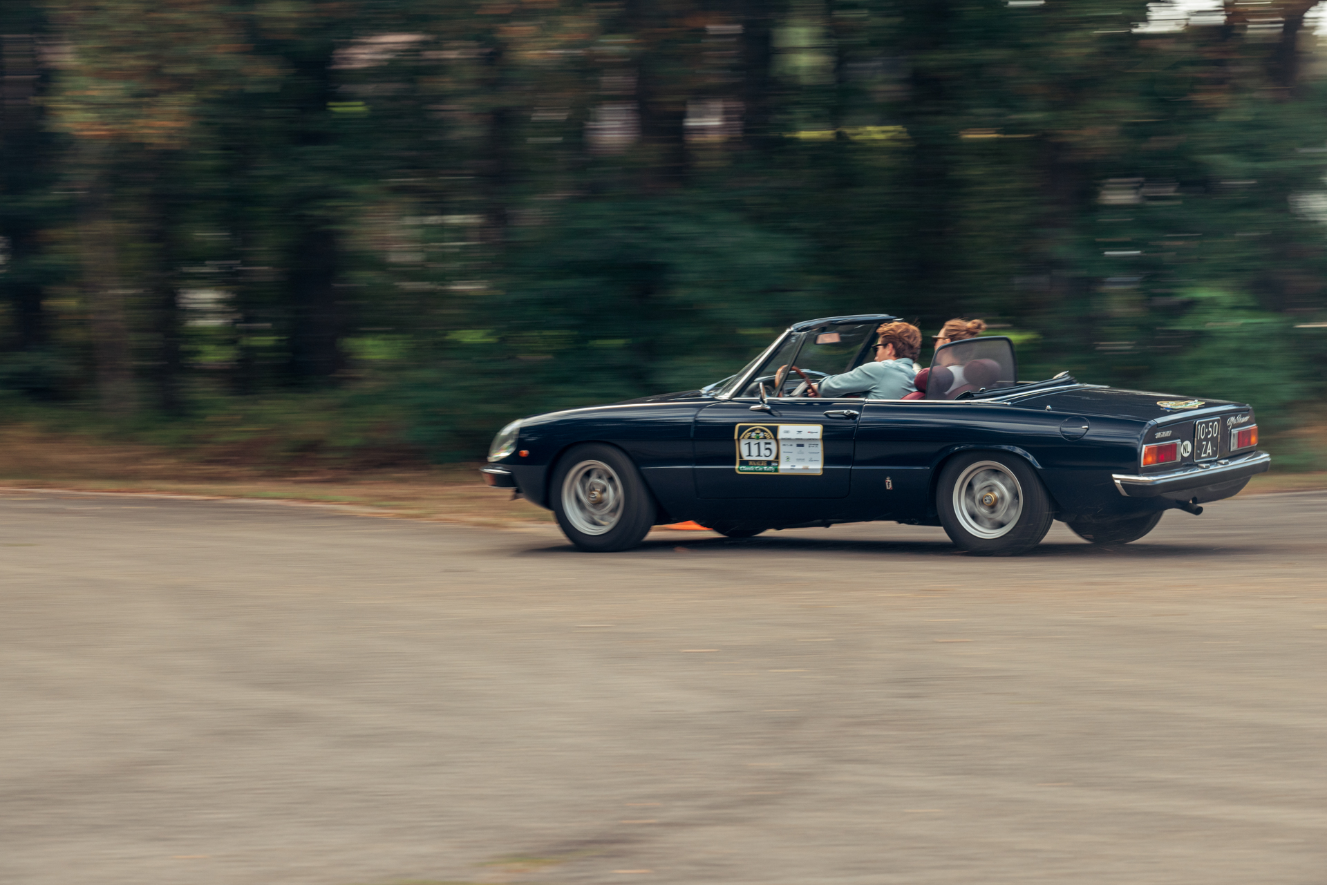 Alfa Romeo Spider in volle vaart